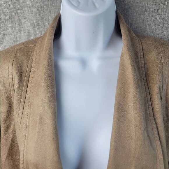 LAVENDER BROWN Faux Suede Drape Cardigan - Picture 2 of 9